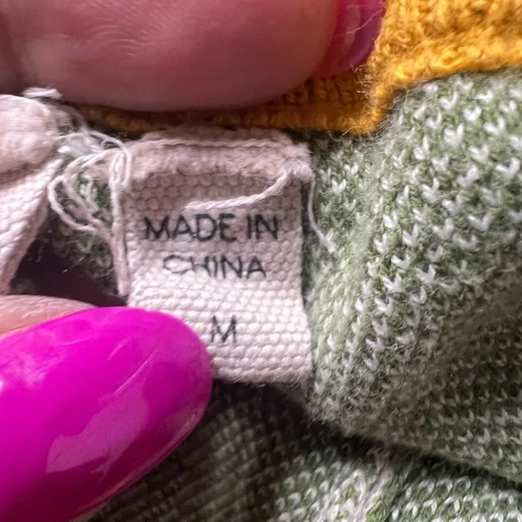 Dolan‎ High Waist Green and Yellow Shorts - Picture 4 of 7